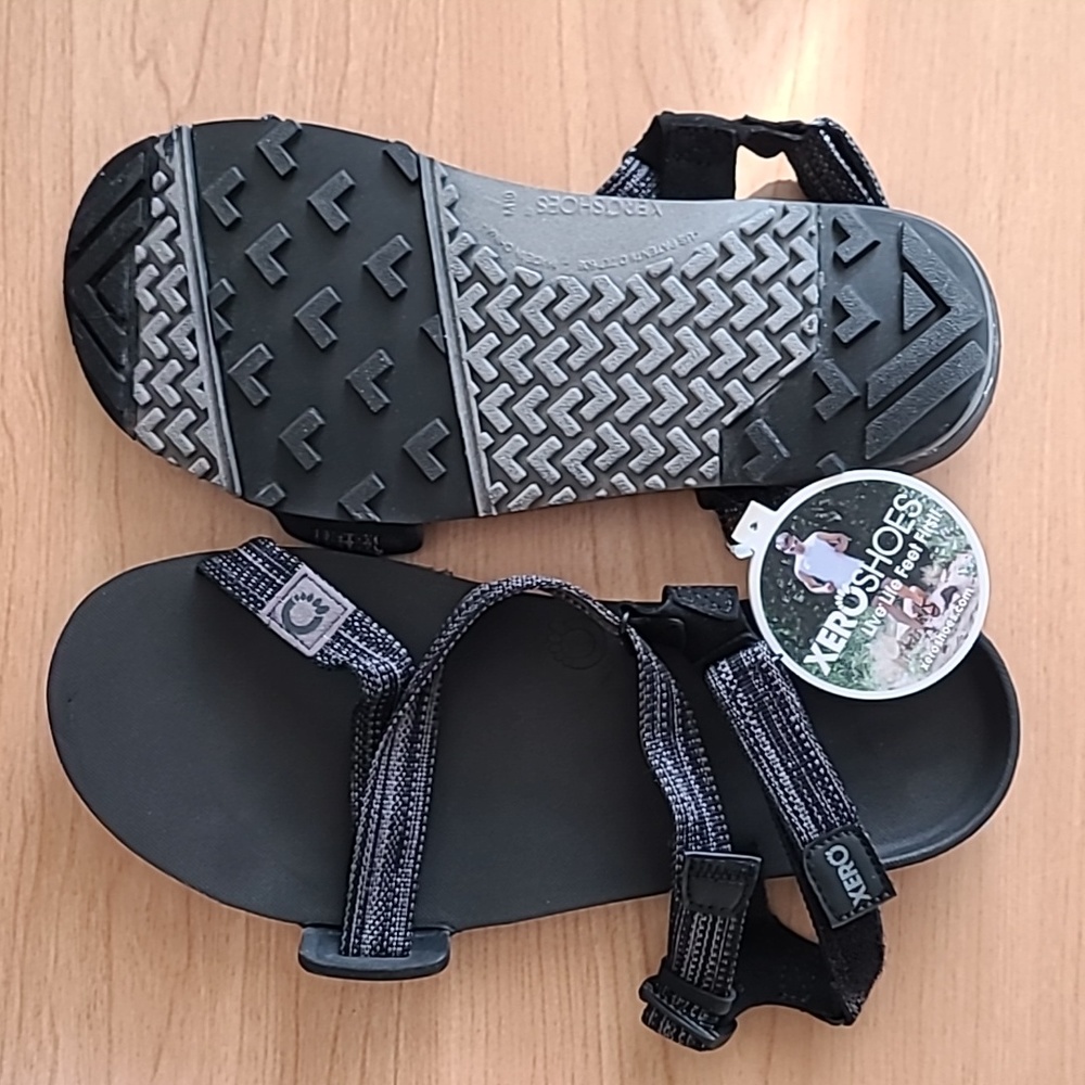 NWT Men's size 10 Xero Z-Trail EV sandals